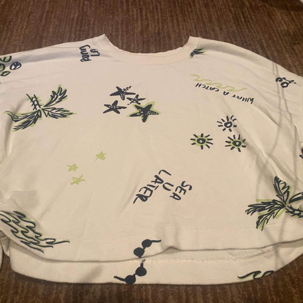 Ocean Adventure White and Green sweatshirt